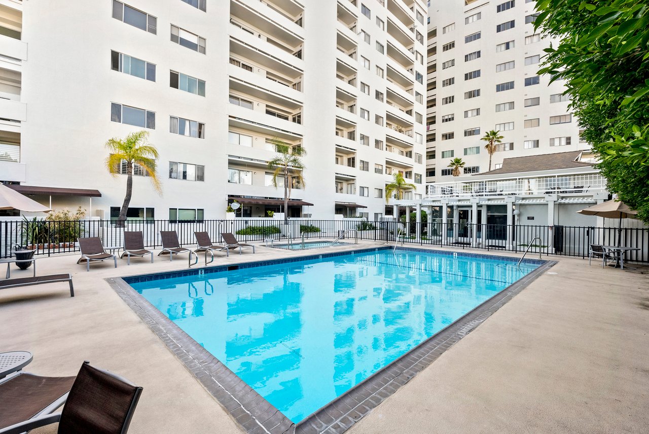 7250 Franklin Ave Unit: 603, Hollywood