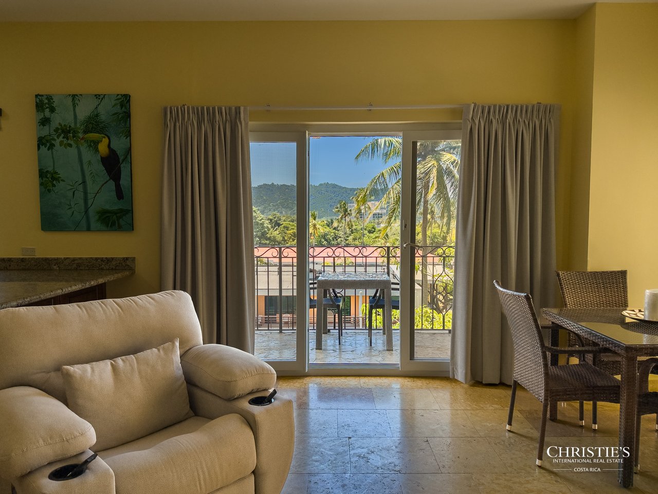 Acqua | Exclusive Oceanfront Living in Jacó