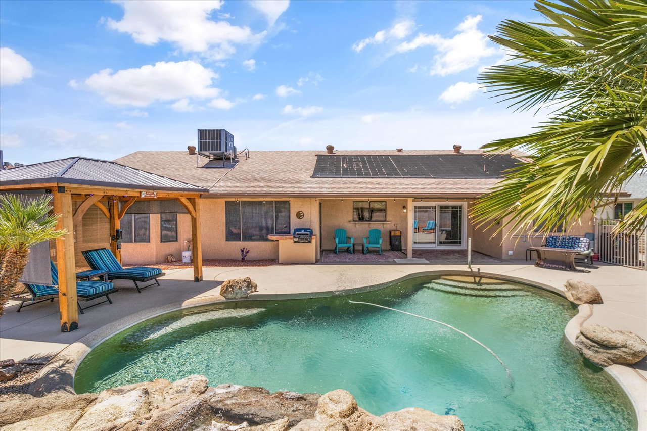 Sun City West Stunner—Updated, Upgraded, and Unforgettable!