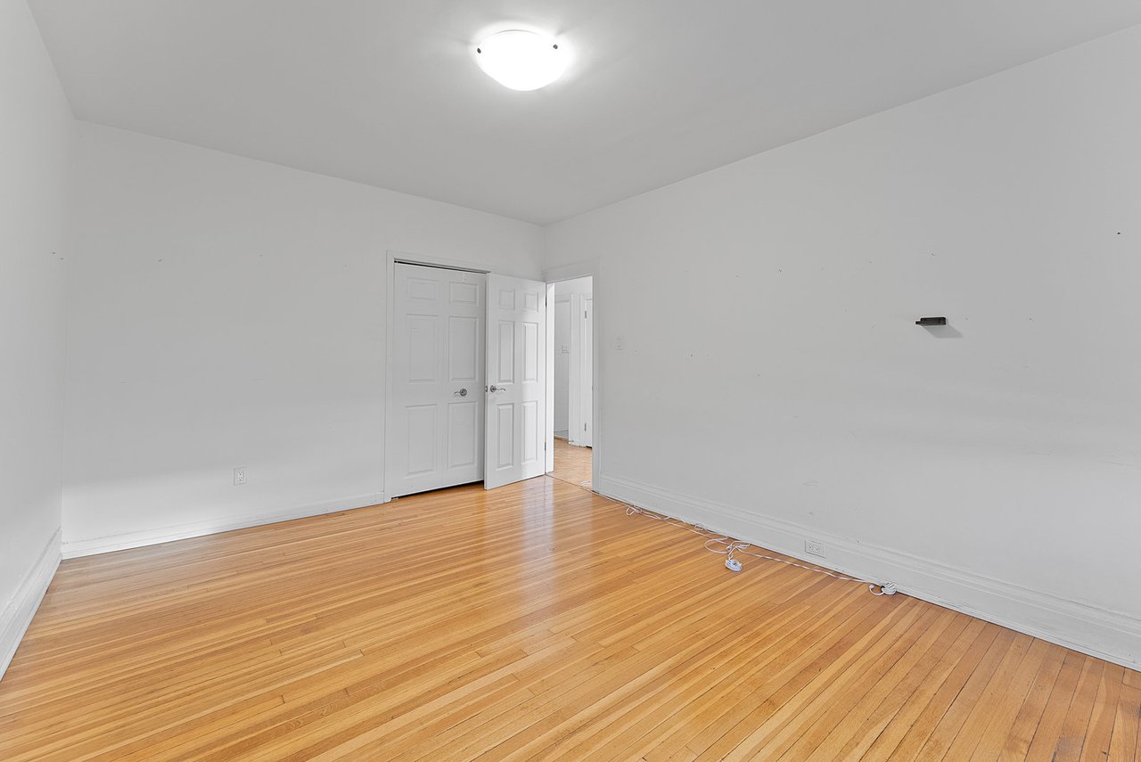 5 Crang Avenue Unit: 2