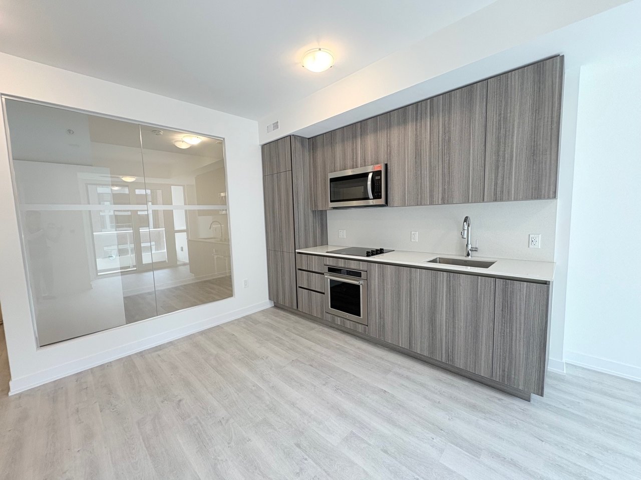 15 Richardson Street Unit: 1025