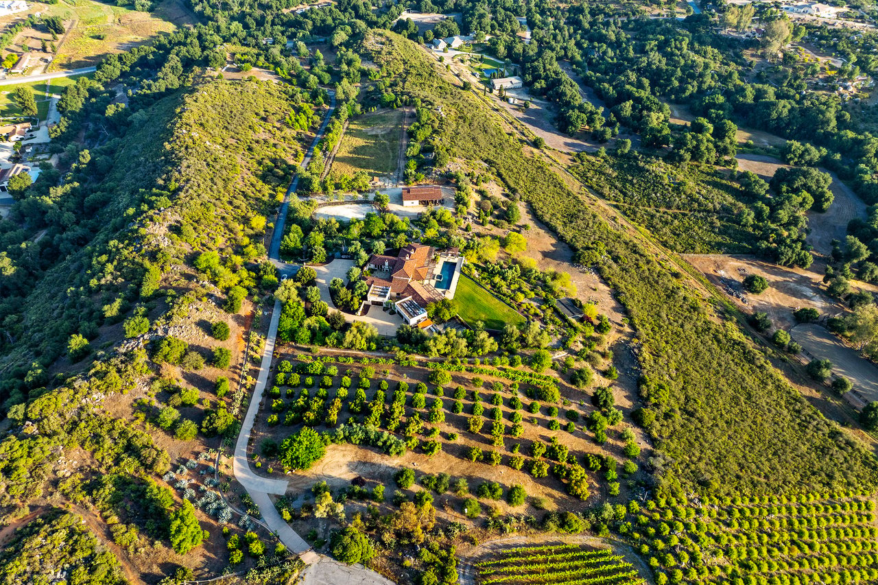 19300 Hombre Lane