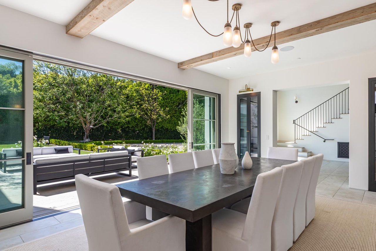 11951 Pinnacle Pl, Beverly Hills