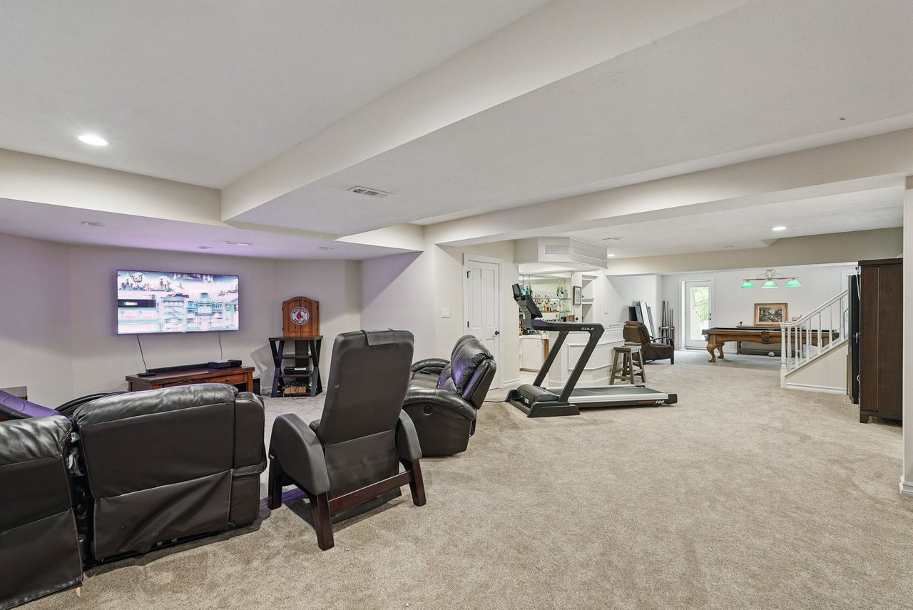 559 Normandy Ct