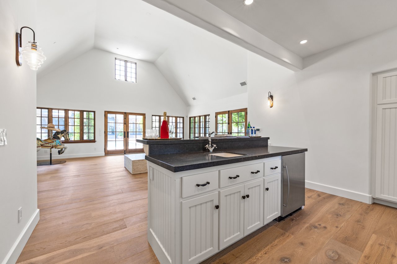 Regency Hills Estate
