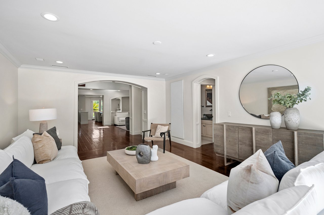 2111 Salt Air Drive