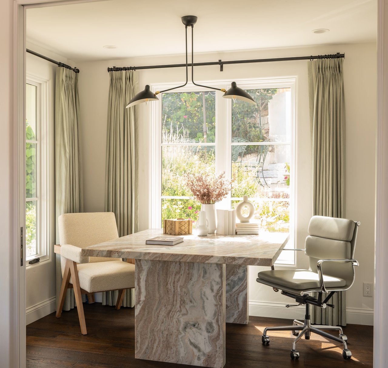 3922 Glenridge Dr, Sherman Oaks 