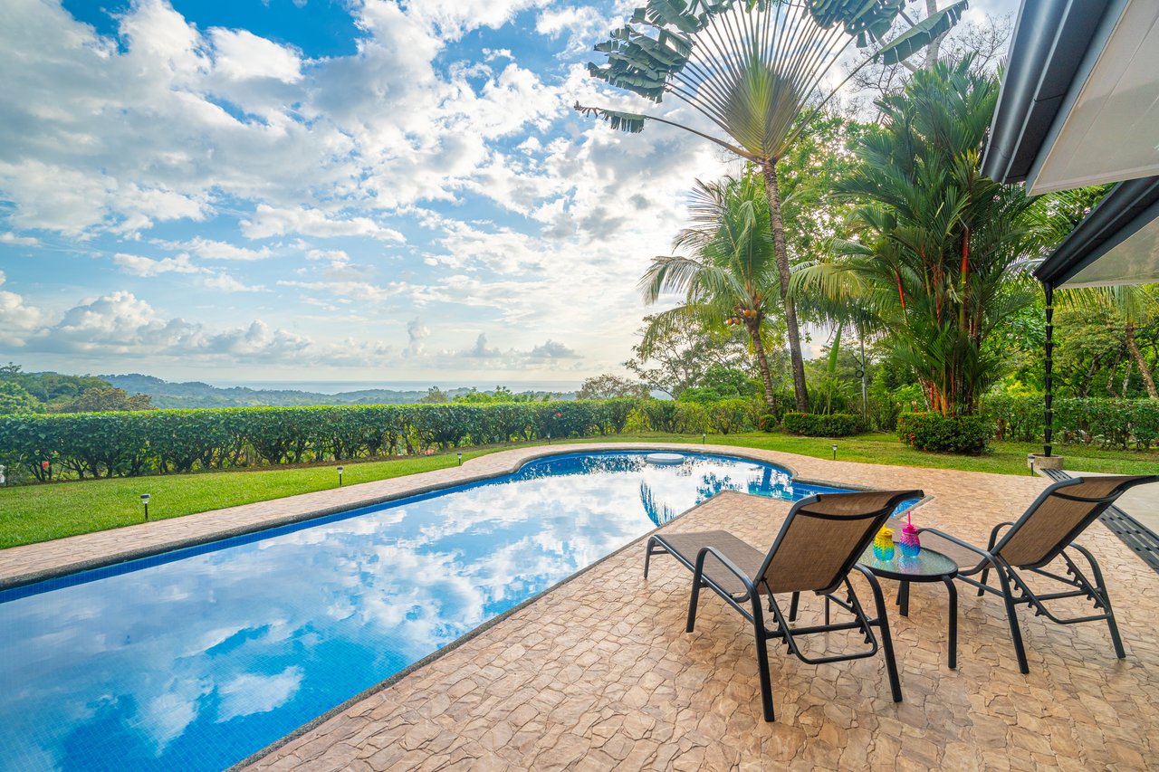 Breathtaking Ocean Sunset Views at Casa Iona, Ojochal