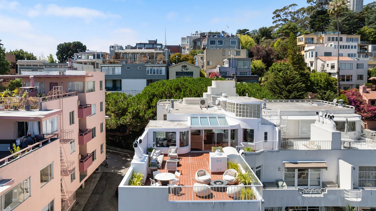 Telegraph Terrace View Penthouse!