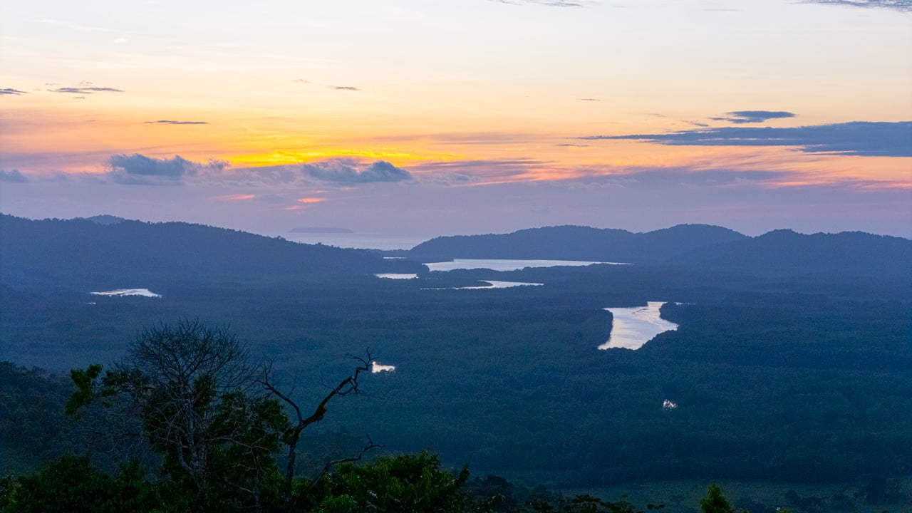 67 acres development (15 titled lots) with breathtaking views in Sierpe
