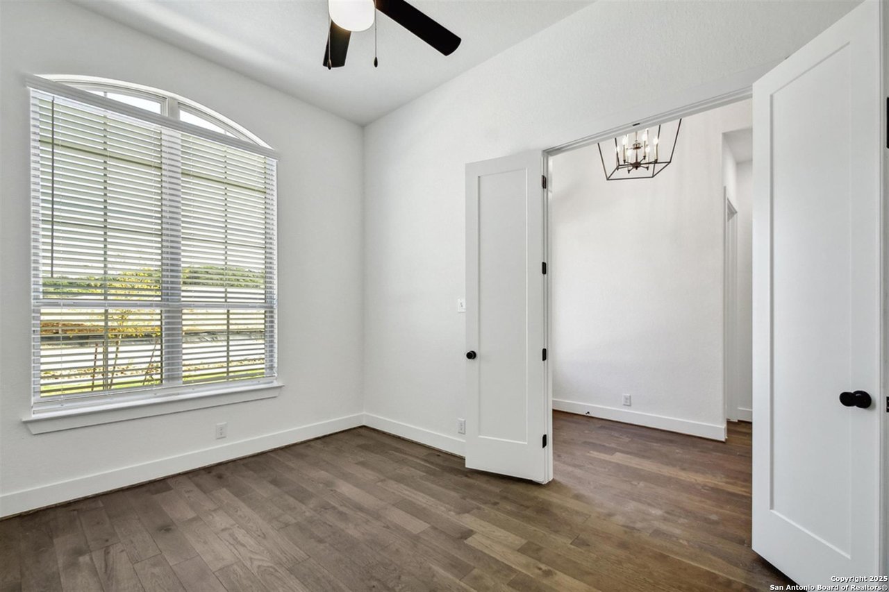 409 Dulce Vista