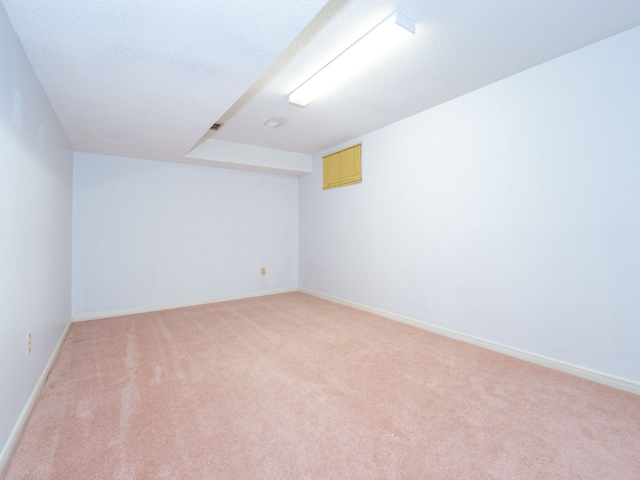 18 Whitman St