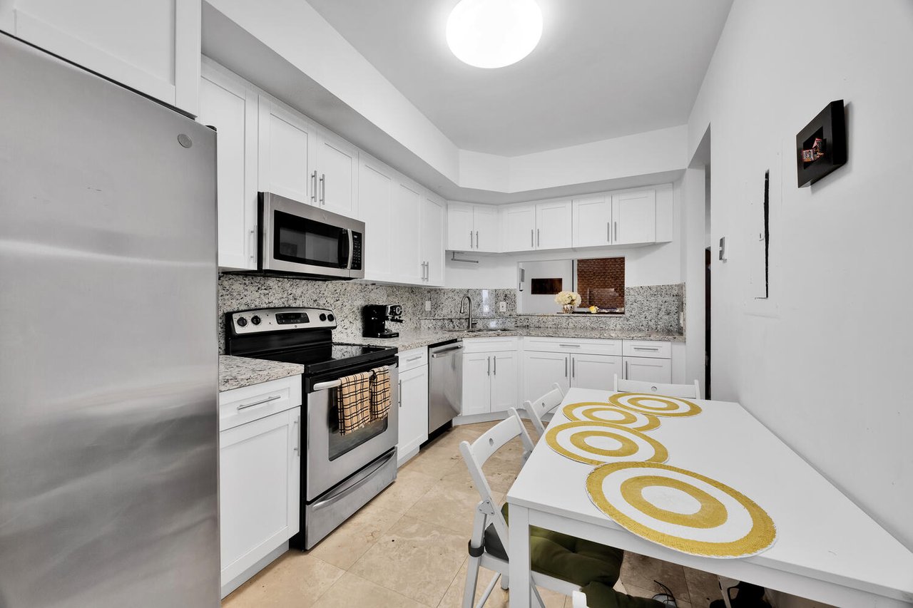 Spacious Rental in Brickell Key