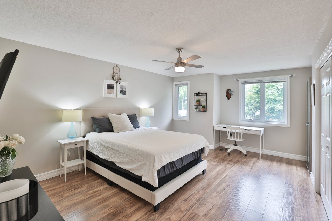 4220 Spruce Avenue, Burlington