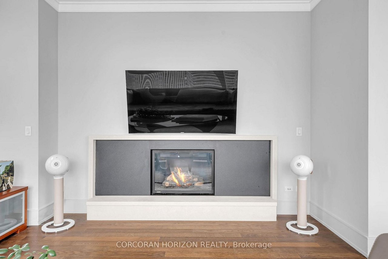 LUXURY LIVING AT THE RITZ