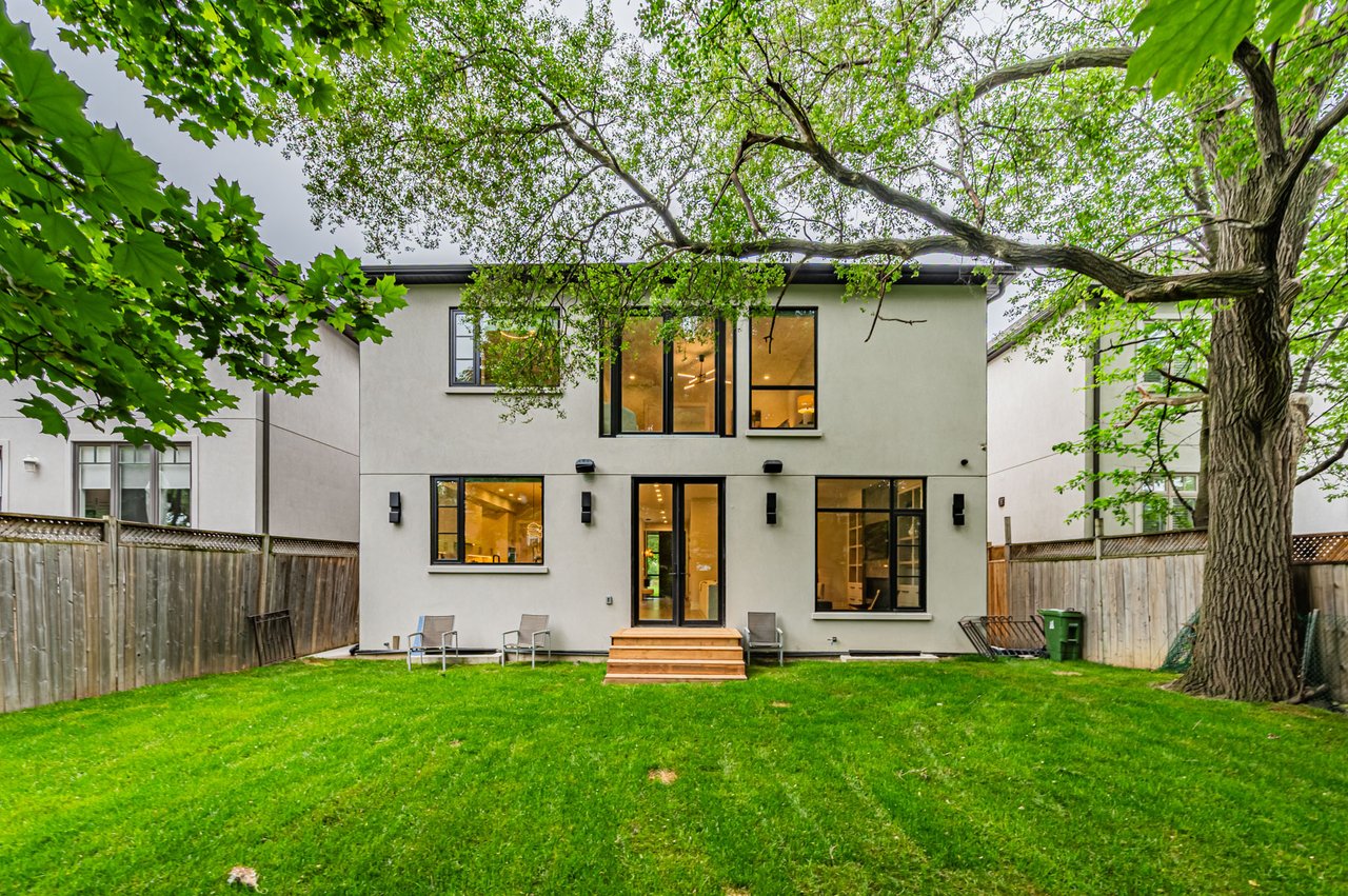 8 Manor Haven Rd 