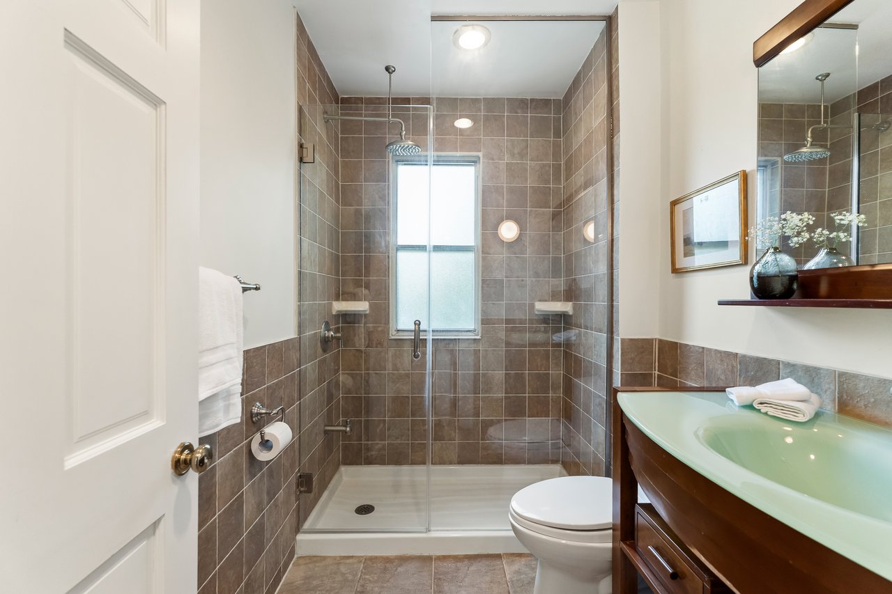 227 Waverley Rd