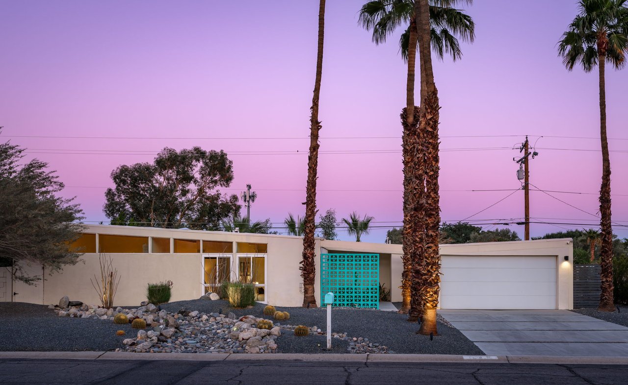 Mid-Century Alexander in Racquet Club Estates