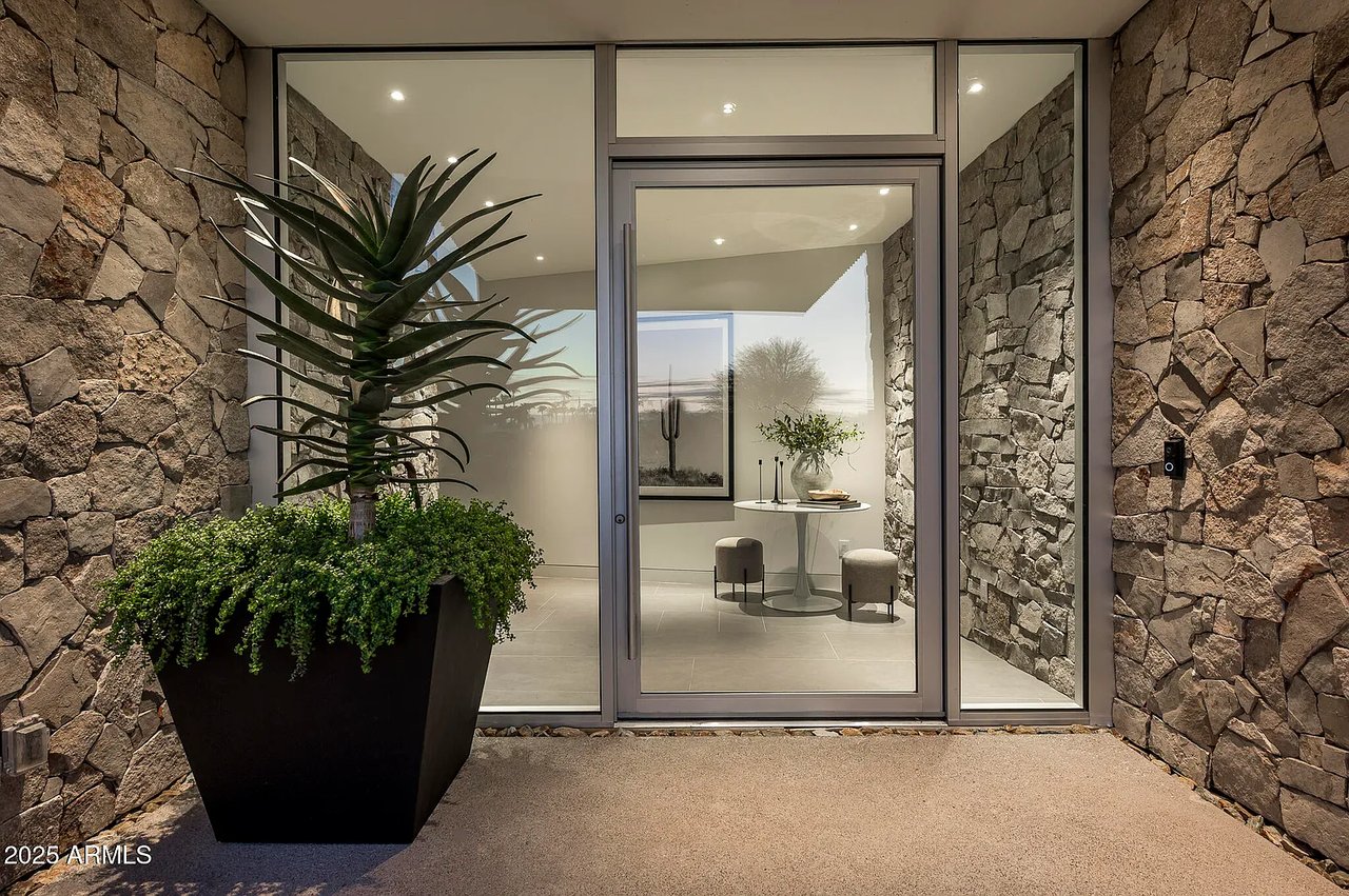 5120 N CASA BLANCA Drive