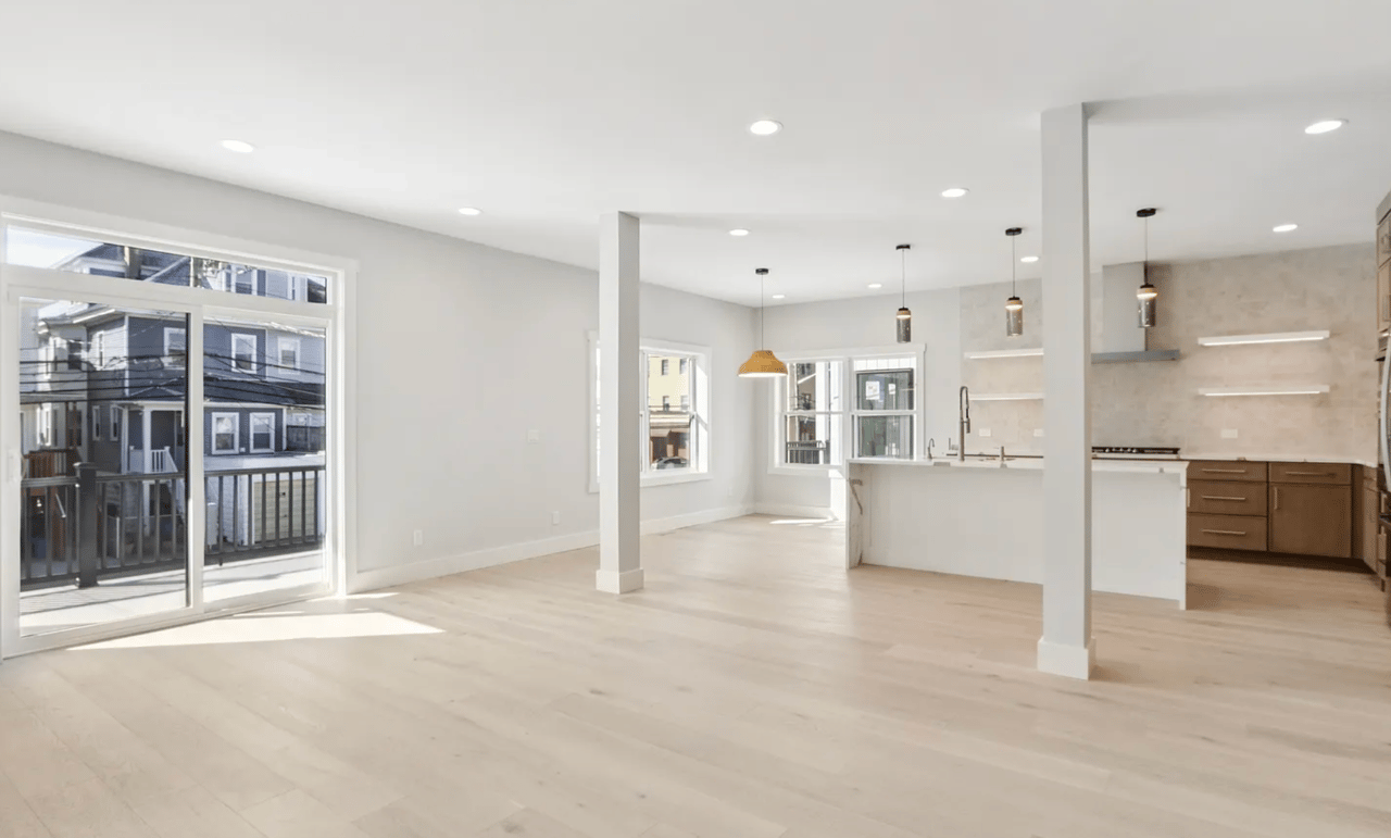 39 S Annapolis Ave #A