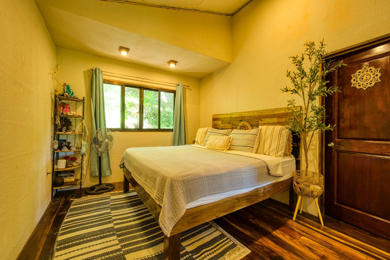 DOMINICAL HOTEL OR RETREAT WITH 11 RENTALS PLUS OWNER’S HOME