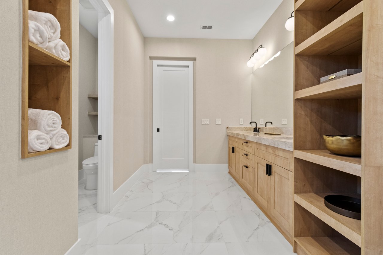 7706 Ficquette Rd- Windermere