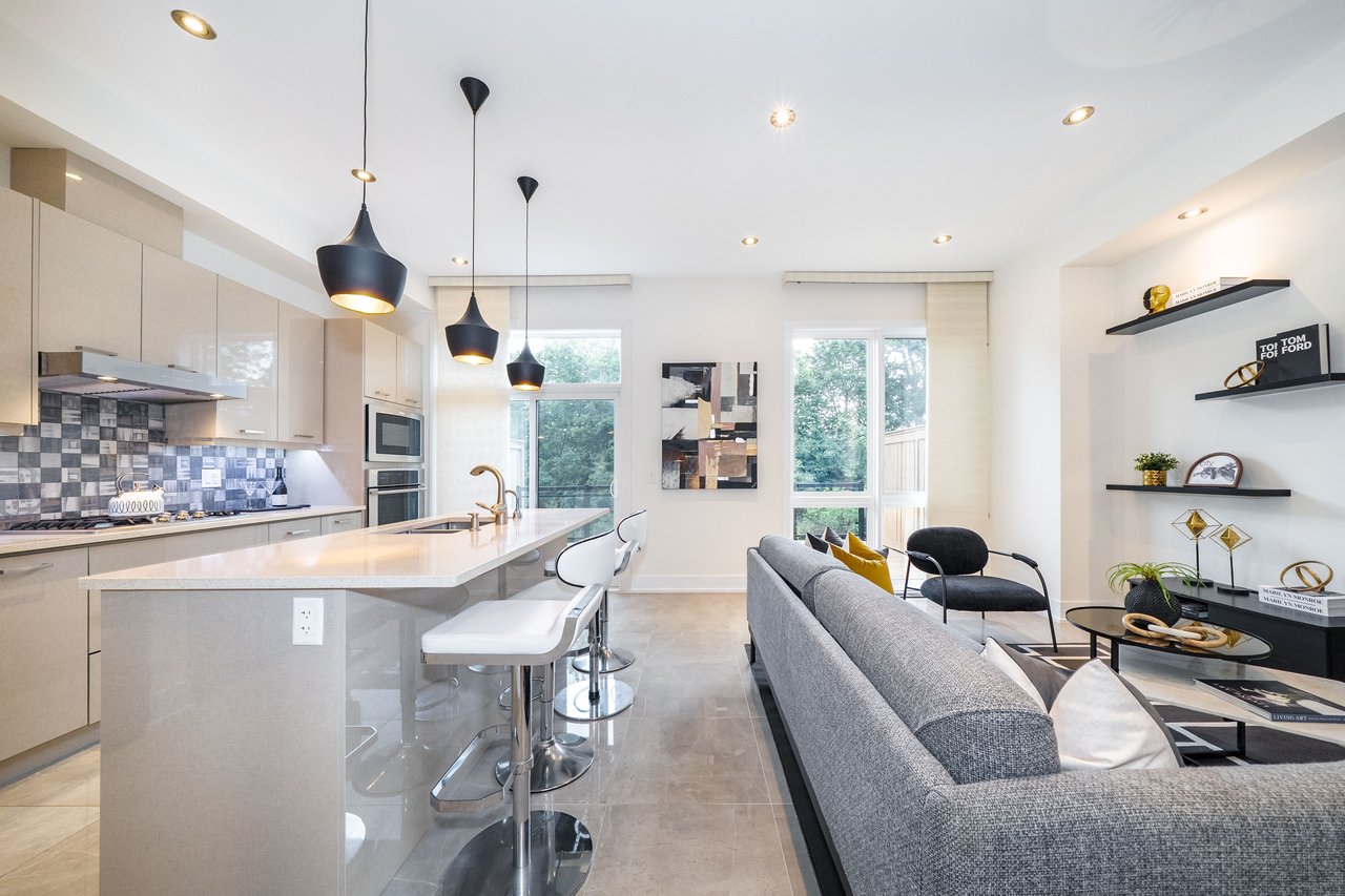 20 Crestridge Drive