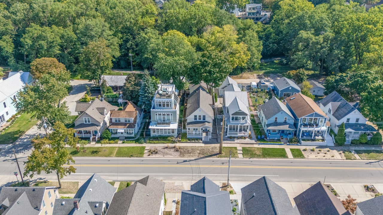 909 Lions Park Drive