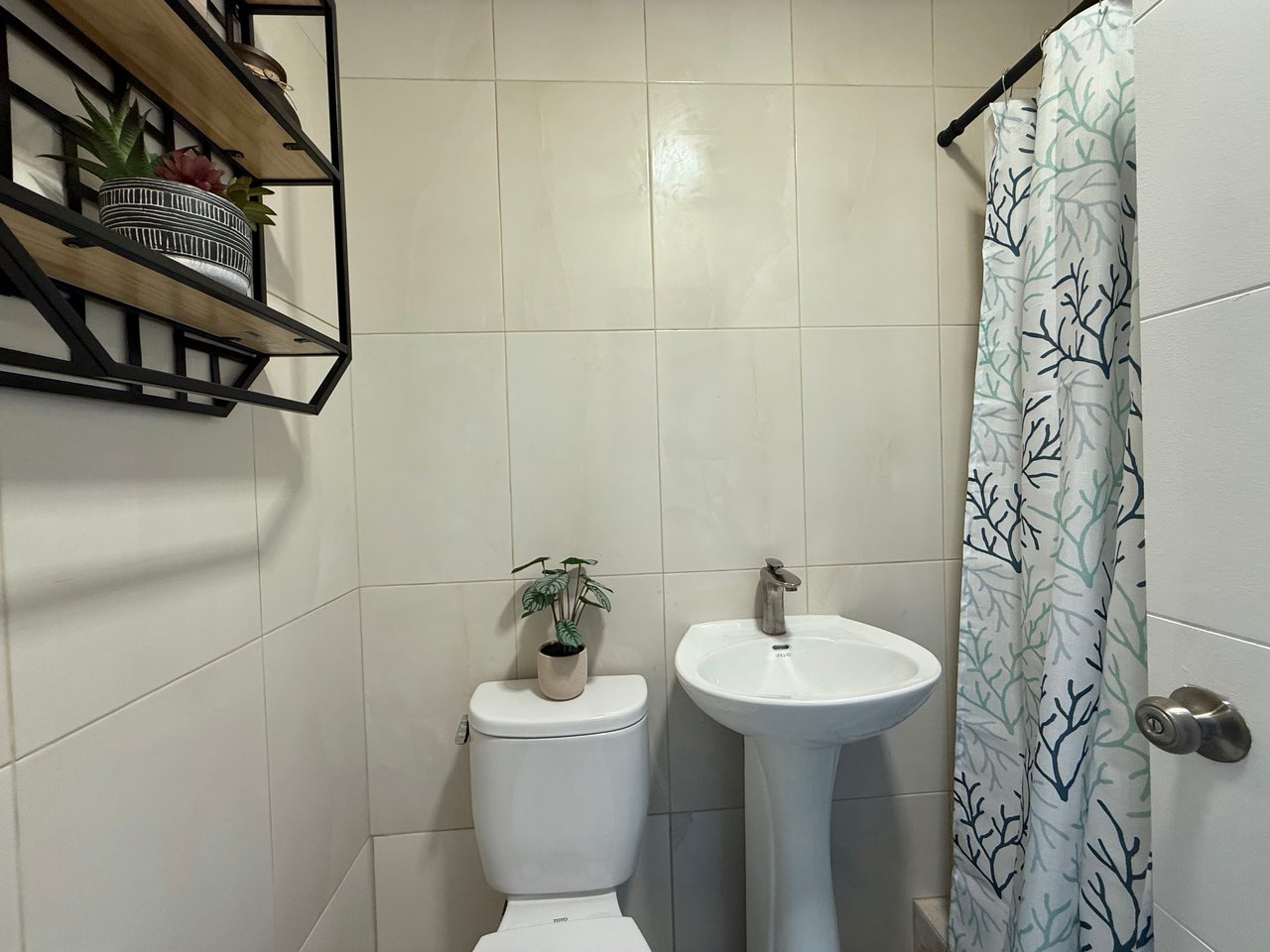 1107 Spyglass Hill 1 Bedroom Apartment + 1 Office