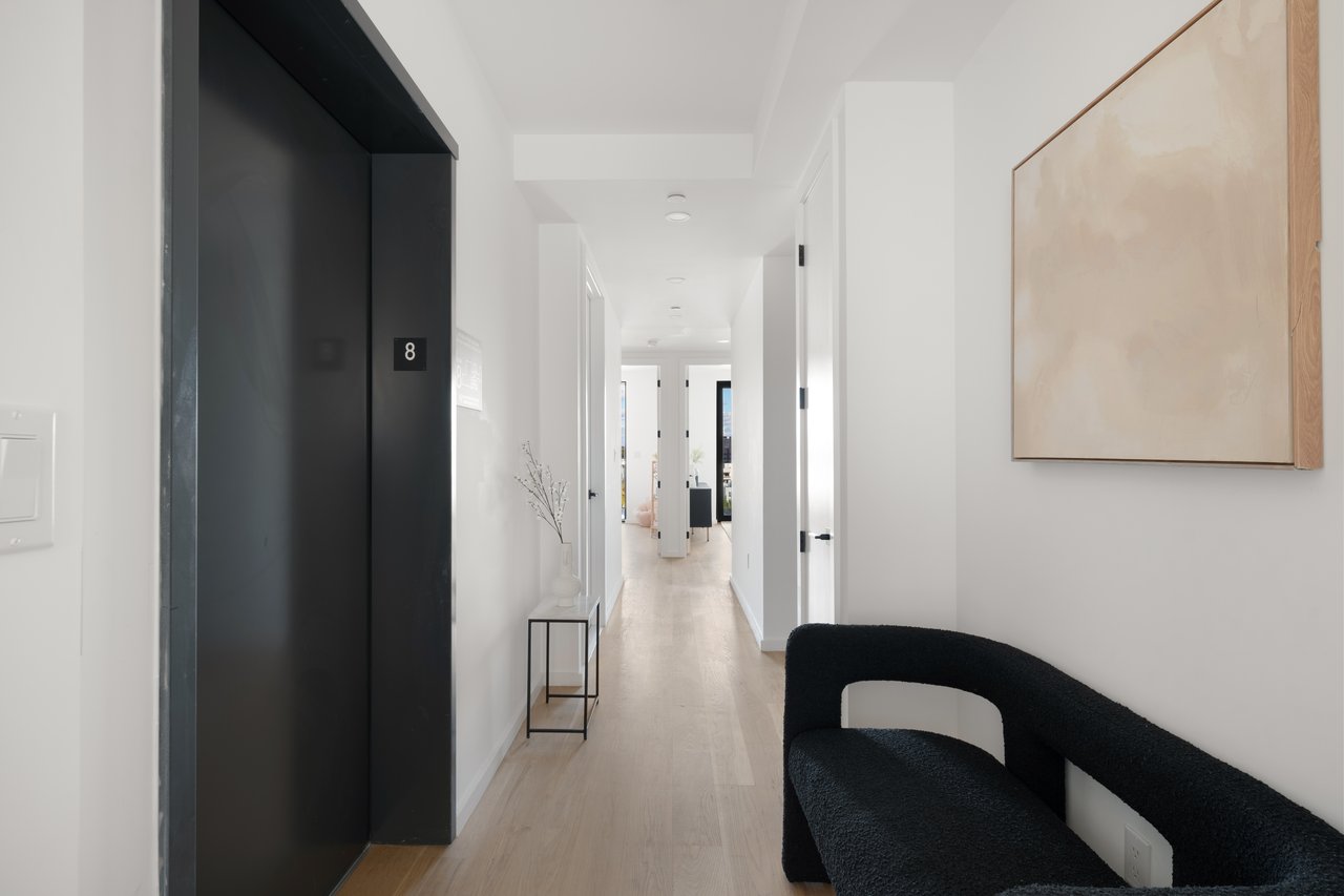 14-35 Broadway, Unit PH