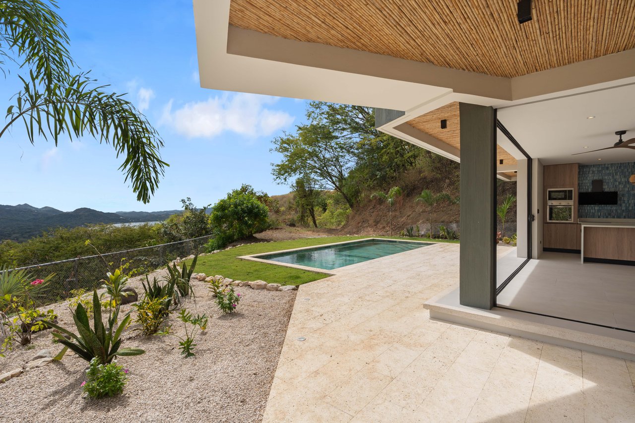 Villa Raoli | Get ready to live in your dream home in the stunning Pacific Heights!