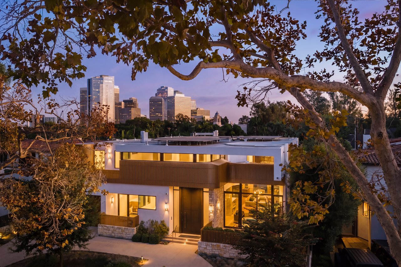 709 Walden Dr