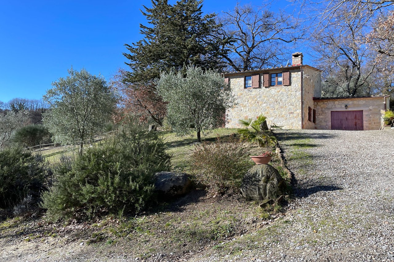 A Charming Stone Farmhouse for Sale in Radicofani
