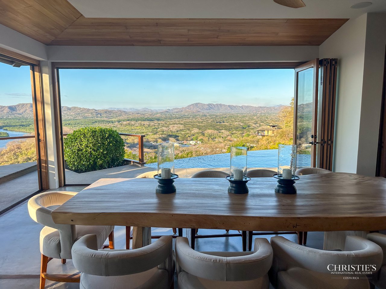 Casa Tres Doces - El Tesoro Development