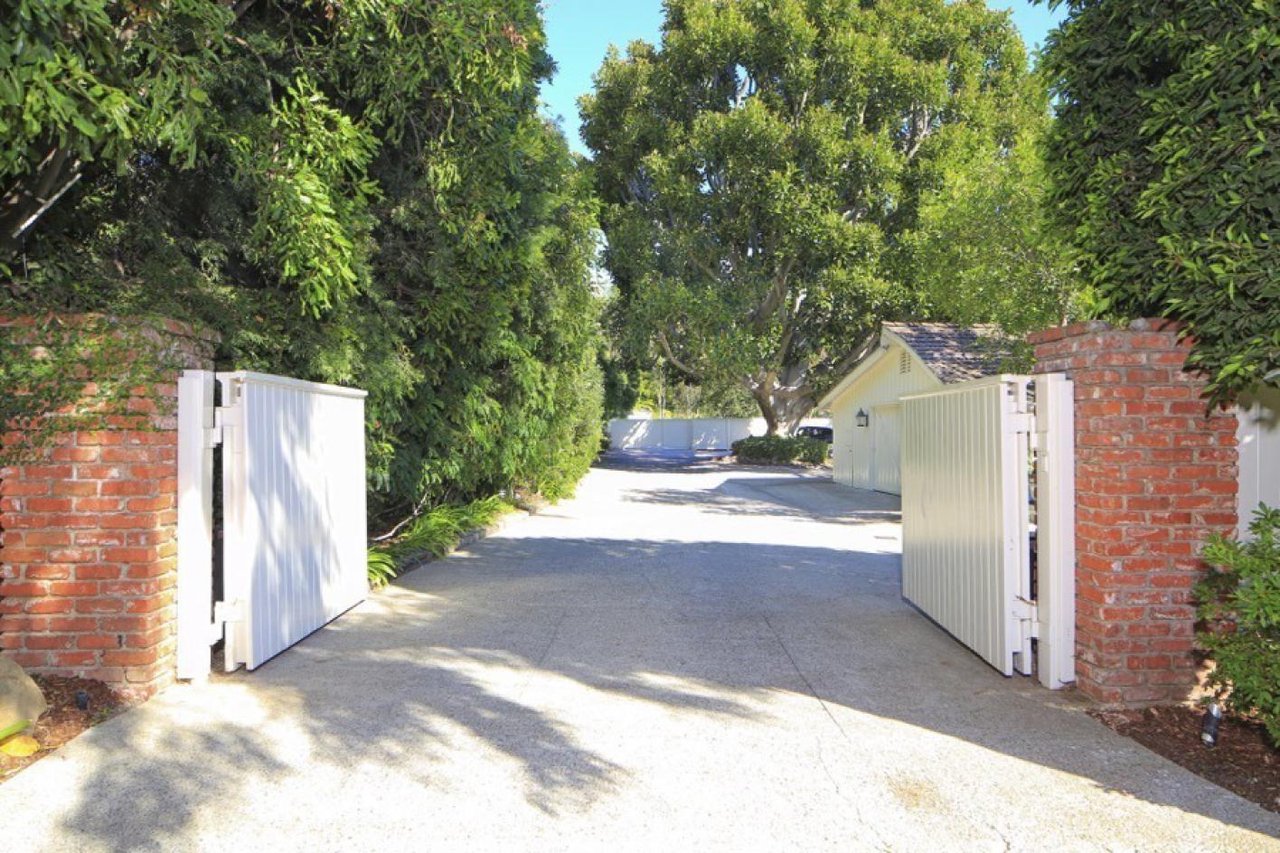 A quiet pocket of a coveted Venice neighborhood