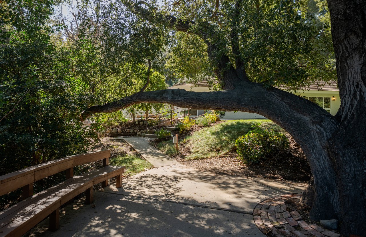 7817 E. Sandberg Lane