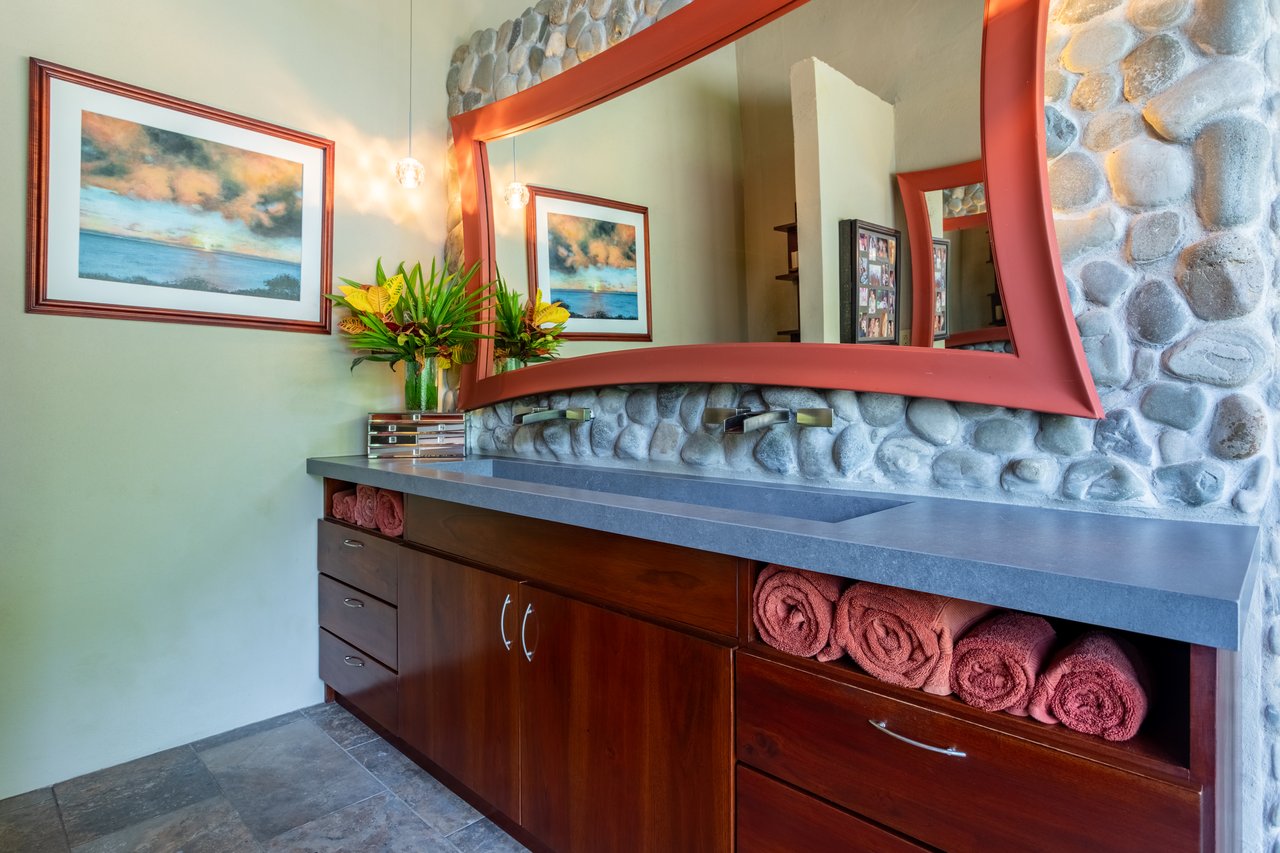 CasaPor Fin,Where the Rainforest Meets the Sea - Oceanview Luxury Estate