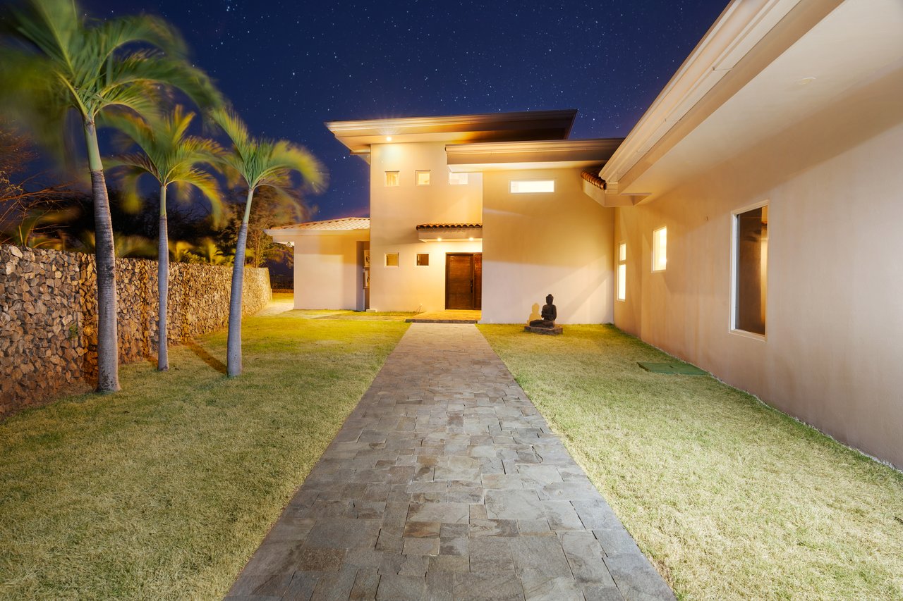 Casa Sunset | Luxurious Ocean-View Villa with Infinity Pool in Mar Vista