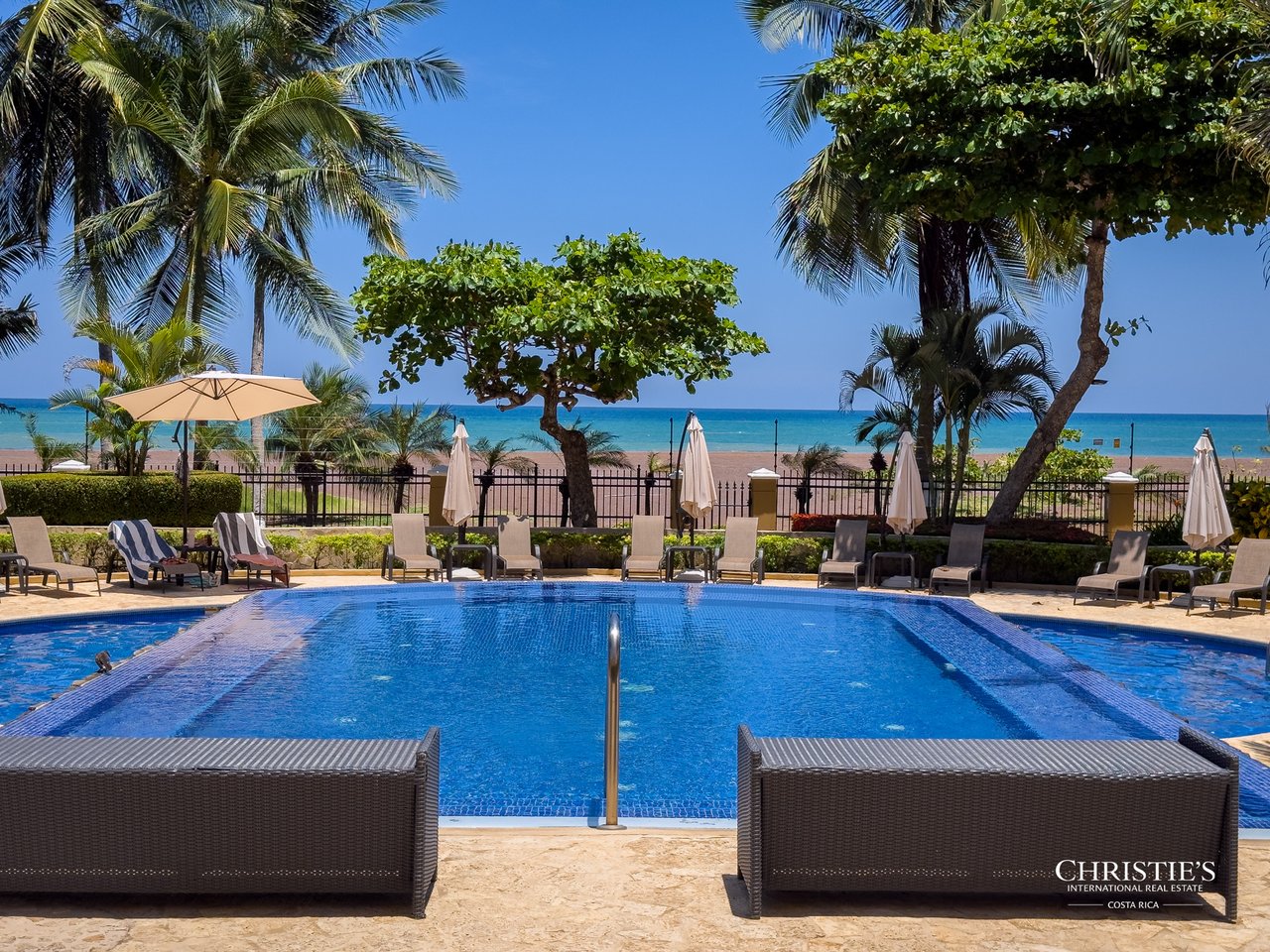Acqua | Exclusive Oceanfront Living in Jacó