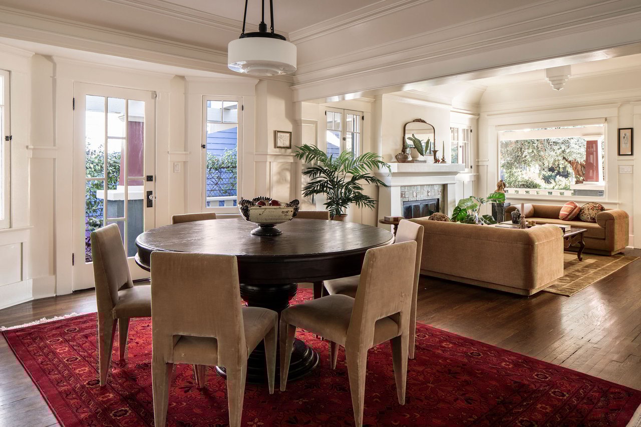 2321 W 31st St in Jefferson Park