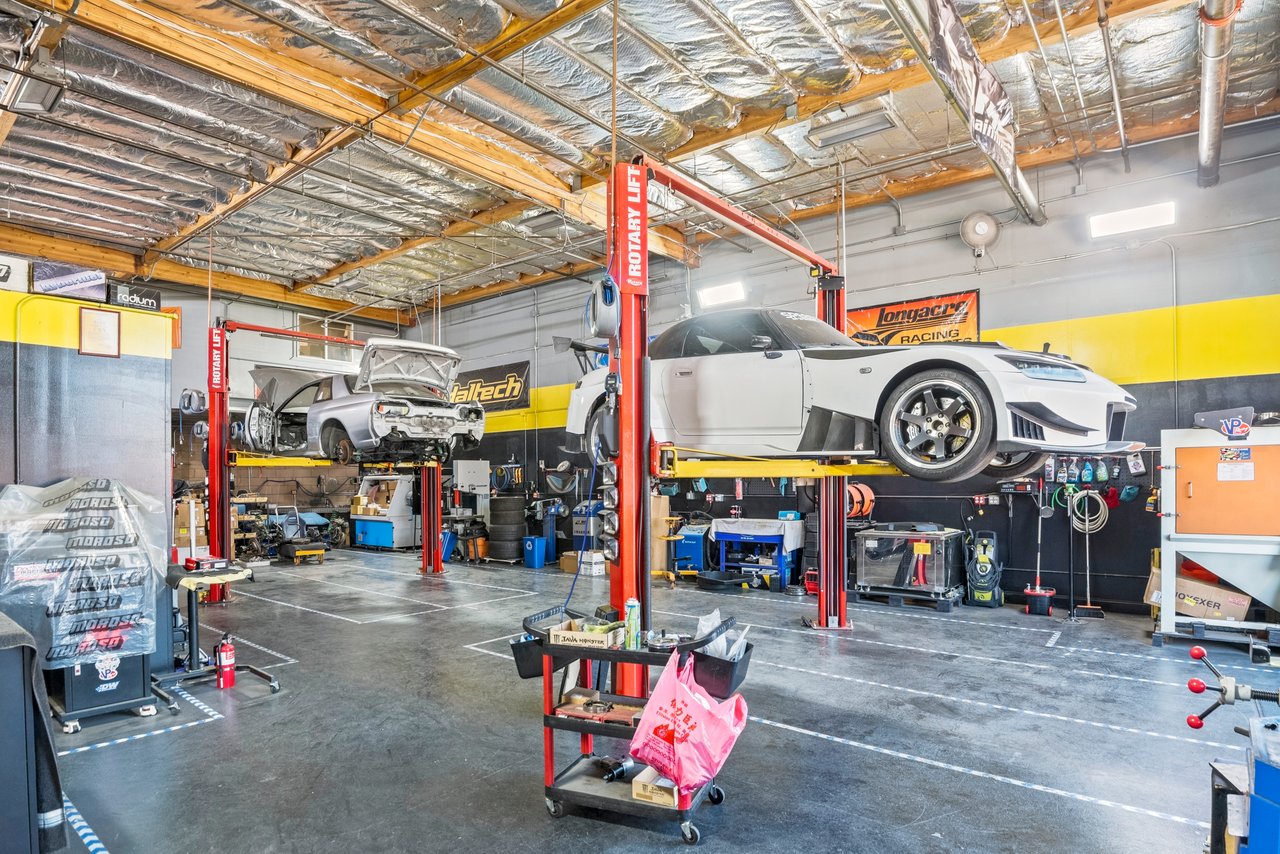 Auto Repair/Industrial Owner User Opportunity