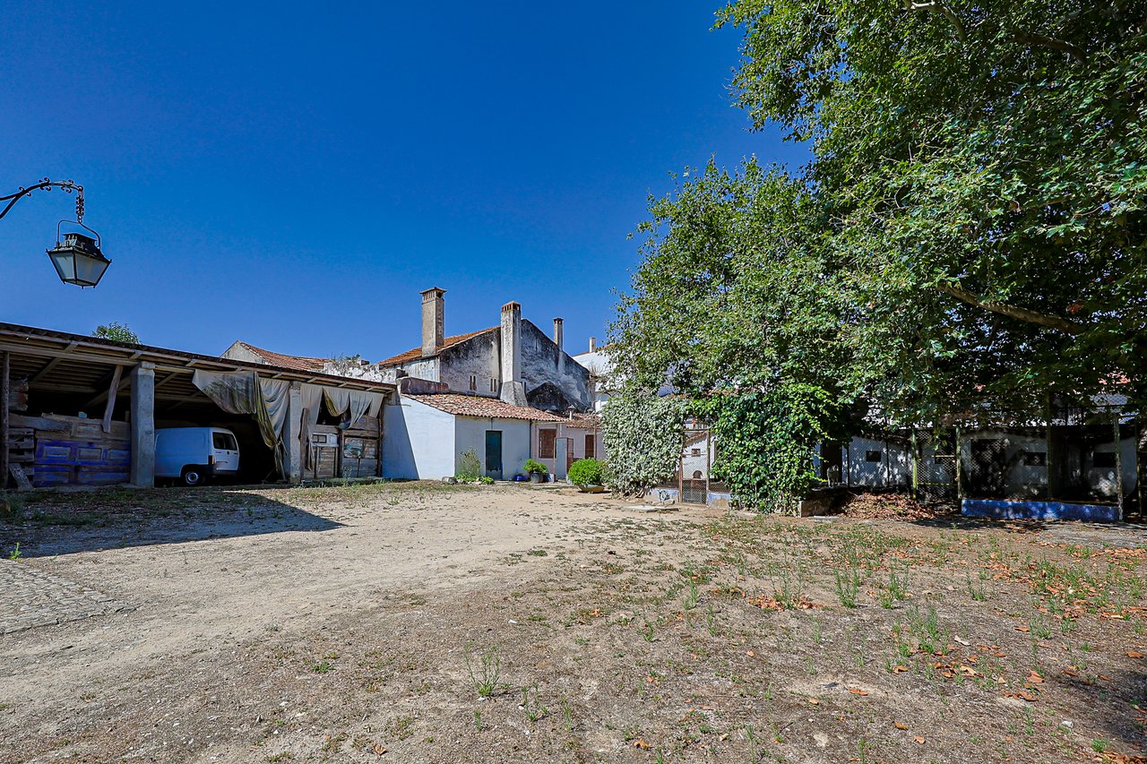 Magnificent 17th-Century Palace with  76,400 m² Estate Near Coimbra