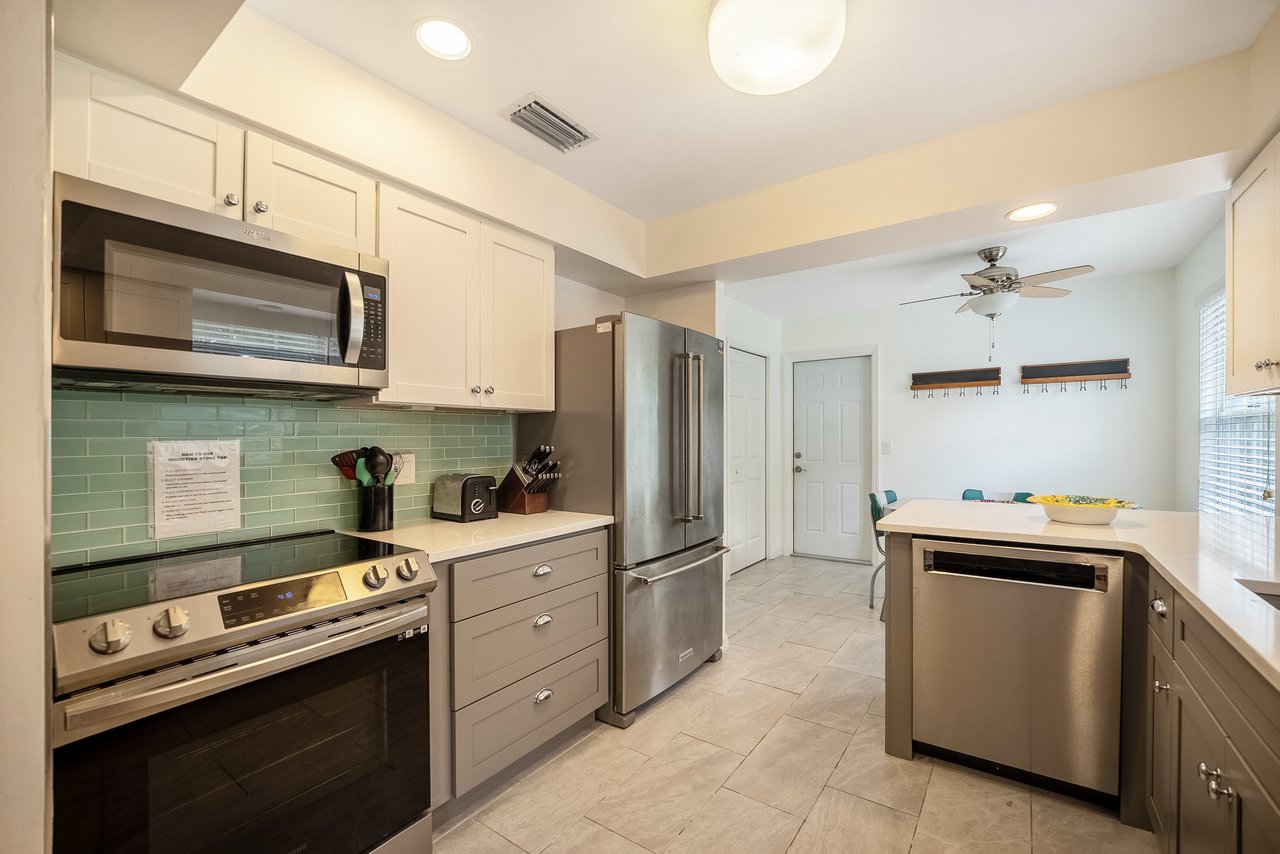 3380 NW 44th ct
