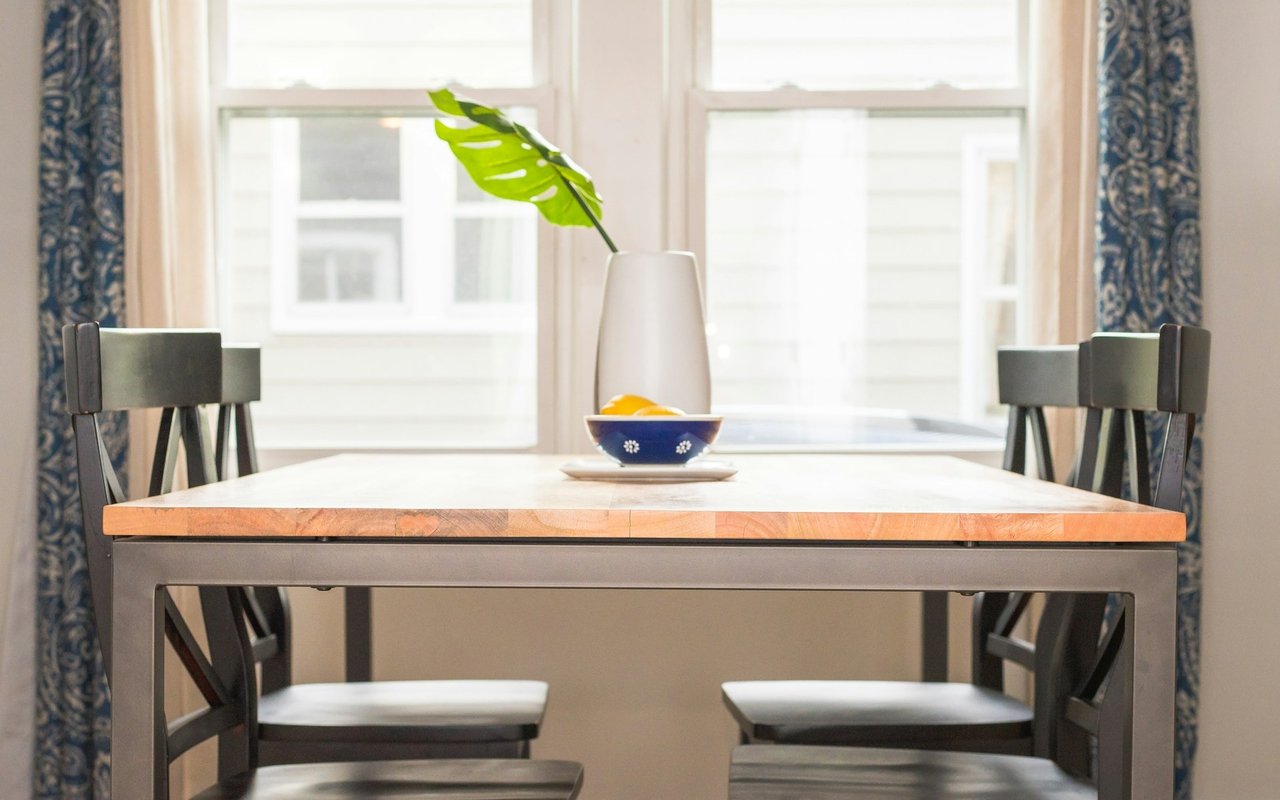 Understanding Seller’s Market vs. Buyer’s Market: A Guide for Homebuyers and Sellers