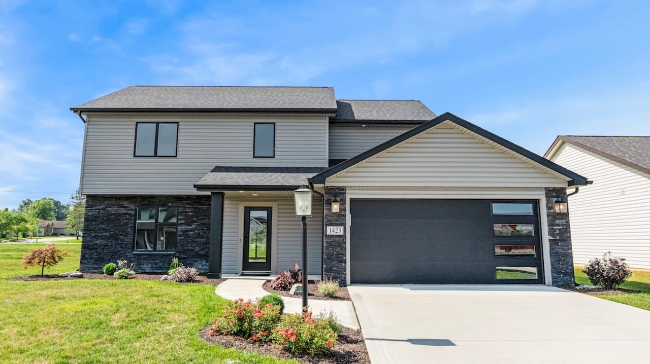 1423 Herdsman Blvd