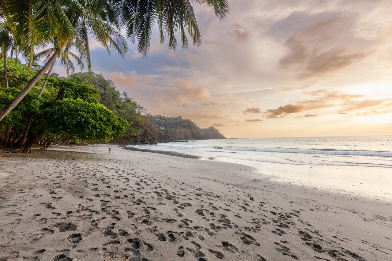 Beachfront Surf Villa, Jaco, Puntarenas