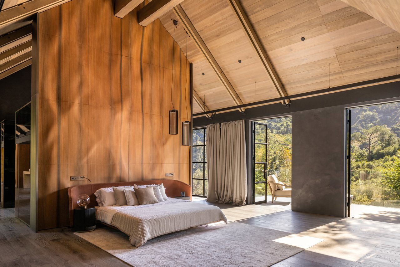 2650 Benedict Canyon Dr, Beverly Hills