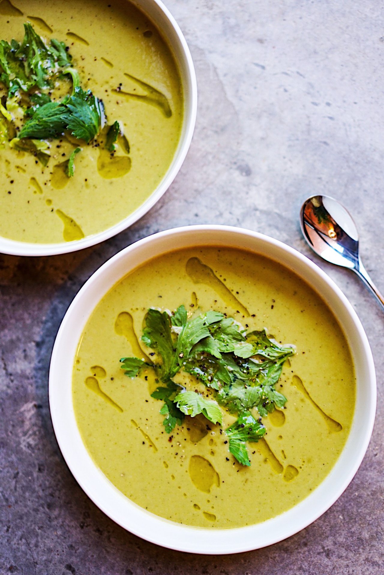 Velvety parsnip soup with curry, cream, and chives. A light yet flavorful starter that’s simple, elegant, and perfect for holiday feasts.