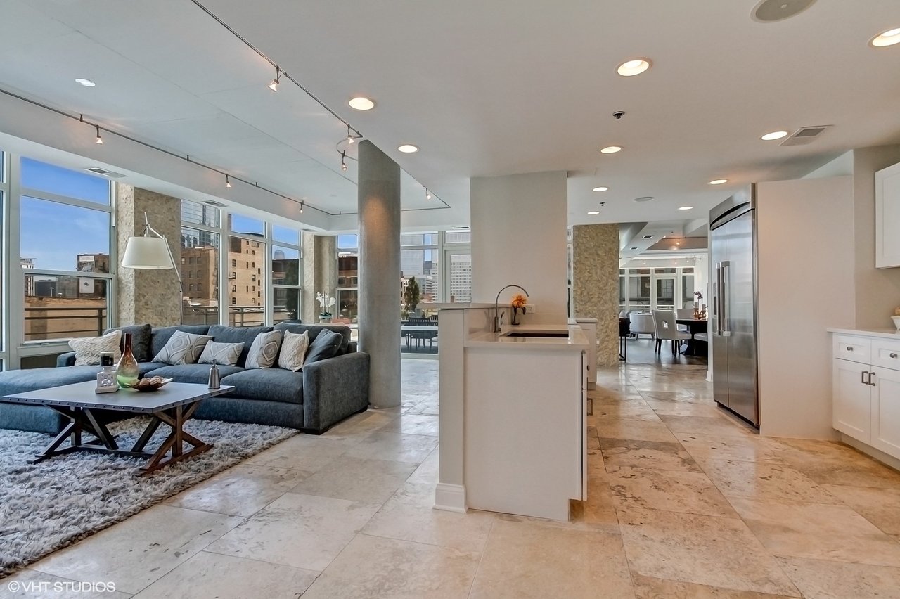 909 W Washington Blvd