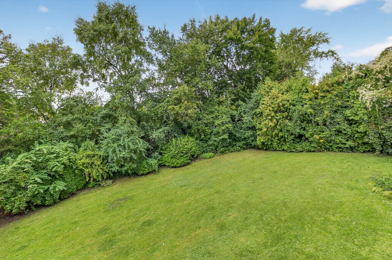 Outstanding Ravine & Park-Like Setting